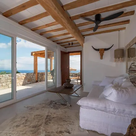 Nomade 4 Bd In Psarou Villa